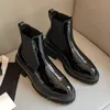 Luxus-Designer-Chelsea-Stiefel für Damen aus Rindsleder, Lackleder, hohe Elastizität, elastisches Band, bequeme flache Schuhe, gemischte Farben, weiß, dicker Boden, Stiefeletten