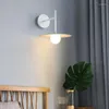 Wandlampen Scandinavische moderne achtergrondlamp Creatief ontwerp Vliegende schotel Decoratie Verlichting Trap Gangpad Slaapkamer Nachtkastjes