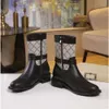 Botas de grife de luxo botas femininas sapatos clássicos tornozelo bota de couro náilon ao ar livre fundo grosso marrom preto inverno moda sexy