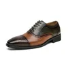 Chaussures habillées pour hommes Banquet Brogue Bout carré en cuir à la mode véritable décontracté