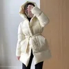 Womens Down Parkas Winter Midlength Hooded Puffer Jacket Women 90% White Duck Coat med bältet tjock varm stor fickvindtät utkläder 231018