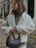 Vestes pour femmes Casual chaud laine recadrée manteau femmes mode col en v à manches longues manteaux hiver femme haute rue laine courte Cardigan veste 231018