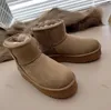 مصممة النساء الكلاسيكية المصغرة أحذية أستراليا Tazz Snow Boot Soede Slip-on Winter Band