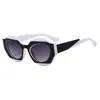 Sonnenbrille NYWOOH Doppelte Farbe Lustige Frauen Mode Retro Marke Designer Männer Trending Geometrische Punk Shades UV400 Sonnenbrille