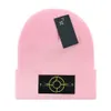 Nouveau Designer chapeau tricoté ins populaire bonnet hiver ISLAND bonnet de luxe personnalité classique lettre STONE broderie bonnets R-6