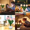 Dekorativa objekt Figurer LED Tulip Night Light Simulation Flower Table Lamp Home Decoration Atmosphere Romantic Potted Gift for Officeroombarcafe 231017