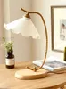Lampy stołowe Piękny zestaw lampy Nordic Prosty japoński łóżko łóżka