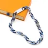 Säljer man halsband rostfritt stål titanhalsband för man diamantbrev halsband modetillbehör328m