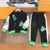 Brand Baby Ubrania dresy dla dziewcząt chłopiec dzieci jesienne garnitury Rozmiar 110-160 cm 2PCS moda splicowana kurtka i spodnie lapel