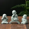 Figurine decorative Zen Bonsai Accessori da giardino Ornamenti Scultura artigianale in pietra arenaria Simpatica statuetta di mini monaco Statua di Buddha del bambino