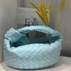 Luxury Jodie Bag Bottegassvenetas Woven Sheepskin New Bag Net Red Ashigo Samma mini Ox Horn Bag Single Shoulder Arm Portable Cloud Bag Stor kapacitet Knutad hand