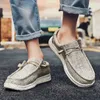 Scarpe eleganti da uomo di grandi dimensioni all'aperto Casual Denim Canvas Vulcanize Fashion Luxury Style Designer Traspirante Uomo Sneakers Mocassini 231017