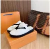 Designer Wool Slippers Winter Fur Fluffy Furry Warm Sandal Letters Living Flat Bottom Slipper Comfortable Womens Leisure Indoor Fashion Flip Flop Sandals