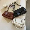 Mode d'épaule femmes couture bande de roulement Vintage Soulder sacs métal Caïn sangle sac à bandoulière doux PU cuir dame voyage Bolsocatlin_fashion_bags