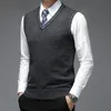 Männer Westen 100 Wolle Top Qualität Autum Mode Marke Solide Pullover Pullover V-ausschnitt Strick Weste Männer Plain Ärmellose Casual kleidung 231018