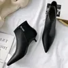 Сапоги Большие размеры 34–43, модные туфли-лодочки из натуральной кожи с острым носком на низком каблуке, женская обувь на тонком каблуке с застежкой-молнией на щиколотке
