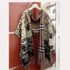 Vinterdesigner Scarf Cashmere Scarf Shawl Luxury Scarves Classics Double Jacquard Pashmina Warm B Shawls 2 Styles Ladies Brand Cape