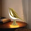 Decoratieve objecten Beeldjes Vogel Nachtlampje Aanraakbediening Slaapkamer Nachtkastje Lamp Oplaadbaar Drie kleuren Ekster Aroma LED Creatief 231017