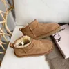 Tazz Tasman tofflor Platform Boot Australia Snow Boots Designer Kvinnor Ankel Uggliss Booties Ultra Mini Mustard Seed Fur Slides Sheepskin Mens Womens Wi