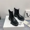 2024 Fashion Luxury Women's Thick Flat Heel Boots Fashion Bekvämt mjukt lädermaterial Kvinnor Knight Soft Leather Panel Tyg
