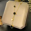 Four-leaf clover designer pendant necklace Classic fashion Gold jewelry fringe Double wedding Christmas gift collarbone chain