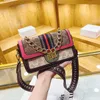 Designer bolsa feminina nova moda impressão um crossbody versátil corrente pequena bolsa quadrada alça de ombro larga