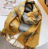 Luxur Designer Scarf Solid Color Embroidery Scarfs Cashmere Autumn and Winter Women Warm Män bekväm Touch Senior Fashion Process Versatil storlek 65x180cm