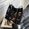 Bolsos de hombro Bolsos Bordado floral Mujeres Soulder Bag Totes vintage Fasion Bolsos cruzados Casual Gran capacidad andbag Bucket Bagsstylisheendibags