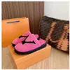 Designer Wool Slippers Winter Fur Fluffy Furry Warm Sandal Letters Living Flat Bottom Slipper Comfortable Womens Leisure Indoor Fashion Flip Flop Sandals