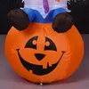 Inne imprezy imprezowe prowadzone przez Ghost Halloween, siedząc na przerażającym głowicy dyniowej w pomieszczeniach i dekoracjach na zewnątrz nadmuchiwany model 231017