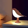 装飾的なオブジェクト図形の鳥のナイトライトタッチコントロールベッドルームベッドサイドテーブルランプ充電可能な3色のカサチ