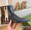 Vinterdesigner Flat Ankle Boots berömda varumärke äkta läder casual motorcykelstövlar män cool festklänning