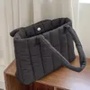 Bolsas de ombro Bolsas de noite Bolsa acolchoada à prova d'água Mulheres Stiing Bolsas Ligtweigt Puffy Soft para viagens Namoro Bolsas de saídaelegantebolsasloja