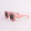 Lunettes de soleil Lunettes de pain gonflable de haute qualité Femmes Femmes Eyewear Y2k Pink Élégant carré pour les fêtes et voyager