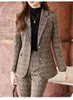 Kvinnors tvåstycksbyxor 2023 Autumn Women Suits Gray Coffee Print Casual Business Female Slim Blazer Flare Pant Set Office Lady 2 Set