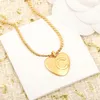 2022 Toppkvalitet Charm Pendant Necklace Middle Size Hjärtform i 18K Guldpläterad för kvinnor Bröllopsmycken Gift Have Box Stamp P245Y