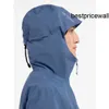 コートデザイナーの女性arcterxyジャケットフーディーarcterxy womens屋外スプリントコートハードシェルジャケット耐久性3層構造ベータhi hb1s