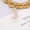 18K Altın Kaplama Charm Brand Brooch Çift Mektup Lüks Tasarımcı Kadınlar İçin Yüksek Kaliteli Pin Erkekler Klasik Pimler Broşlar Düğün Partisi Takı 20 Style