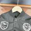 Diseñador de lujo Niños Abrigos con cremallera Moda Chaqueta para niños Tamaño 100-150 CM Insignia bordada decoración Bebé uniforme de béisbol Aug30