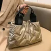 Schoudertassen Mode Gewatteerde Tas Gewatteerde Ruimte Handtas Schoudertas Winter Vrouwelijk Kussen Grote Capaciteit Tote Crossbody Bagstylishhandbagsstore