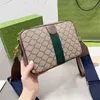 2023 Erkek Kamera Omuz Çantaları Tasarımcı Çanta Lüks Crossbody Bag Moda Küçük Flep Erkekler Tuval Çapraz Vücut Baskı Mektupları 5a