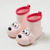 Stiefel mit niedlichem Cartoon-Hund für Kinder, Jungen und Mädchen, Regen- und Wasserschuhe, Stiefelüberzüge, schützen tragbare, rutschfeste, wasserdichte Stiefel für Babys und Kinder 231019