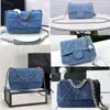 Kadın cüzdan denim tasarımcı çanta tasarımcı çantası hareket halindeyken 10A çapraz çanta bel çantaları tasarımcı klasik marka deri denim tuval zincir çanta kopya