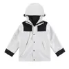 Ensembles de vêtements Nouvelle mode 23ss Veste pour enfants Parkas Garçons Filles Designer Manteau avec lettres Enfant Vêtements de bébé Vestes Épaisses Manteaux d'extérieur chauds