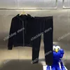 22SS Mens Women Designers Tracksuits Velvet Material Streetwear Windbreaker TrackSuit Suit Suited Men Designer Black Blue Xinxinbuy M-1783