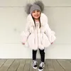 Płaszcz imitacja furtu Plush Płaszcz zimowy kolor stały kolor girl futra 2-6-letnia kurtka dla niemowląt bawełniana kurtka wyściełana 231018