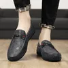 Zapatos de vestir Moda Cuero Hombres Casual Resbalón en Mocasines formales Marca de lujo Mocasines cómodos Italiano Suave Hombre Conducción 231019