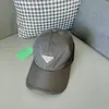 Gorra de béisbol de diseñador Tela Oxford Capa de cabeza Cuero de vaca Moda Hombres y mujeres fuera de la calle Sombreros de moda para las cuatro estaciones con cajas y bolsas de tela