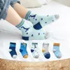 Skarpetki dla dzieci 5 Parslot Produkt Spring Autumn Dzieci Cute Cartoon Cotton Soft Midtube Baby Boys Girls Pozycje 231019