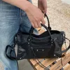 Aktentaschen Unisex Nietenhandtasche Schwarz Große Kapazität Y2K Vielseitige Leder Umhängetasche Pu Retro Harajuku Lässige Mode Umhängetaschen